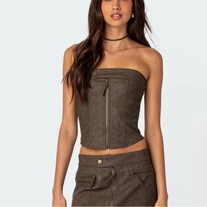 Edikted Faux Leather Lace Up Corset

Size medium